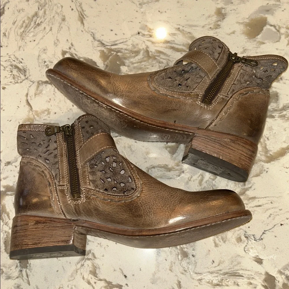 BED STU "HEATHER" DISTRESSED ANKLE SIDE ZIP BOOTS SIZE 8.5 - Picture 5 of 10